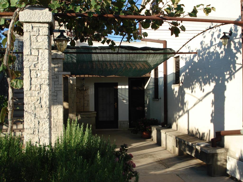 Apartment Tijano Krnica Εξωτερικό φωτογραφία
