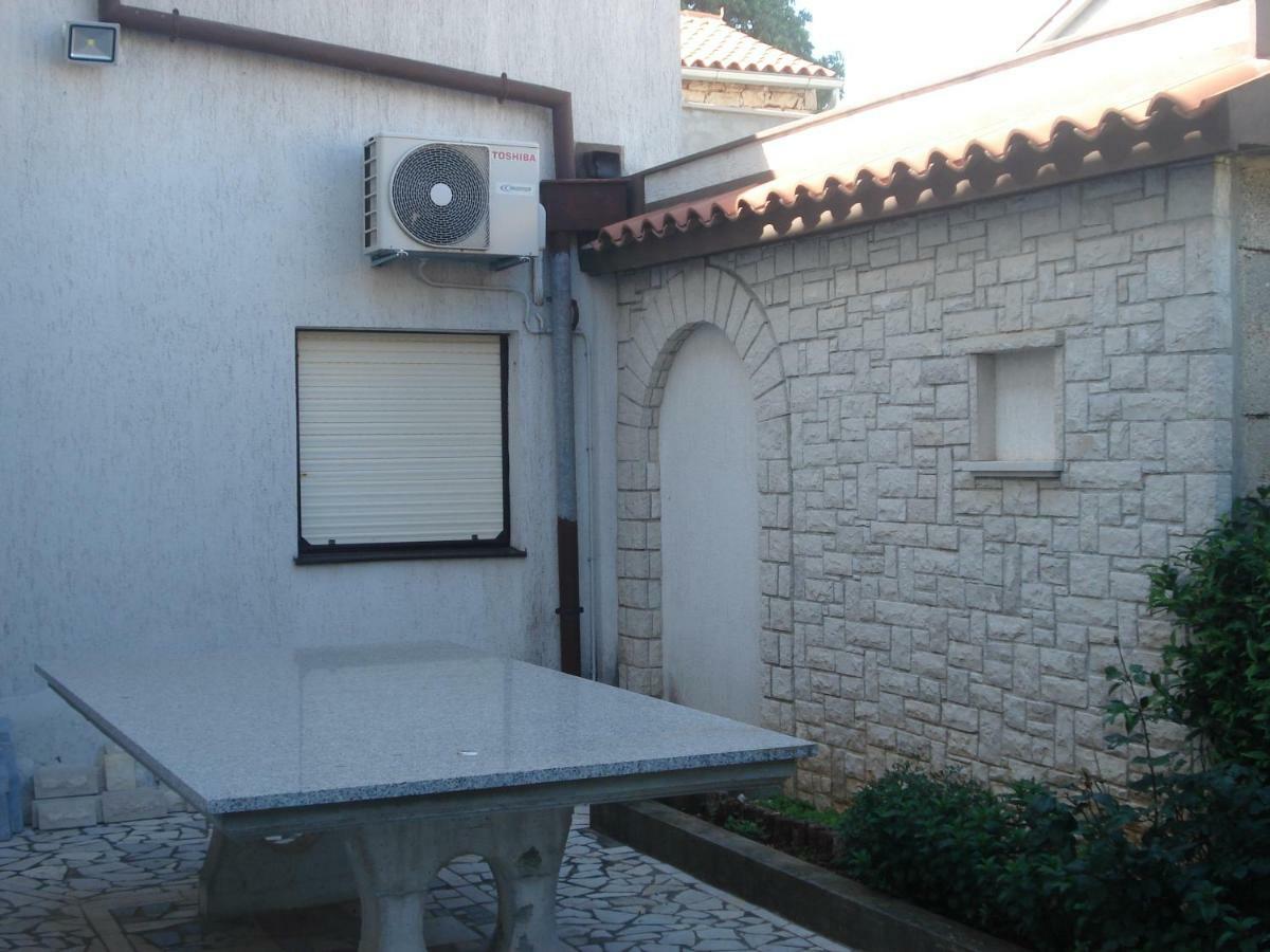 Apartment Tijano Krnica Εξωτερικό φωτογραφία