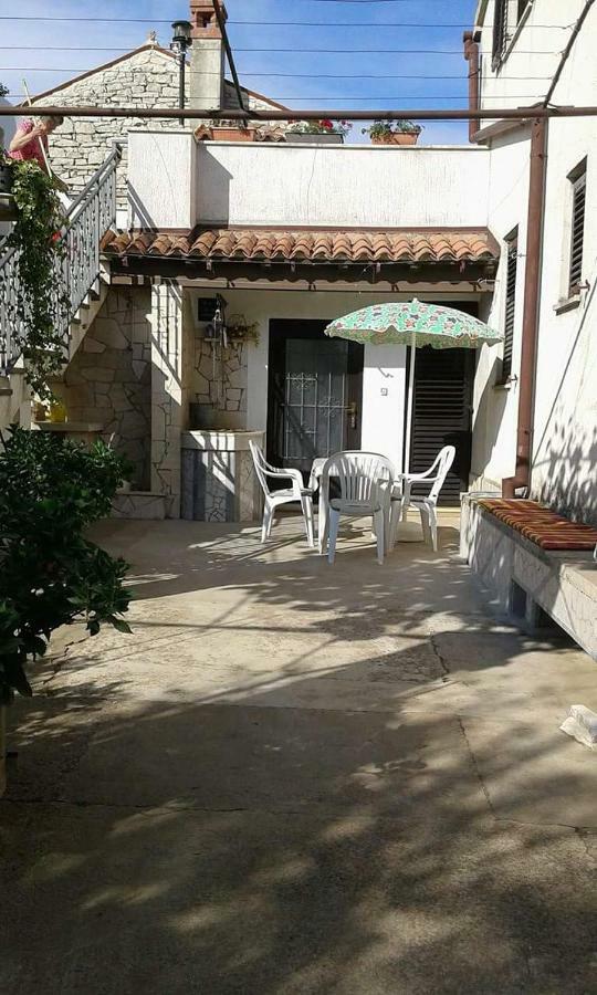 Apartment Tijano Krnica Εξωτερικό φωτογραφία