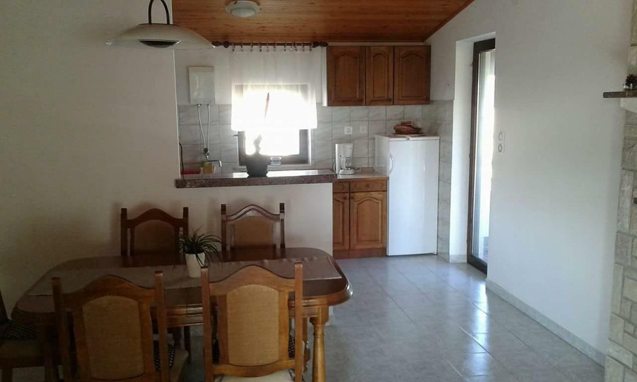Apartment Tijano Krnica Εξωτερικό φωτογραφία