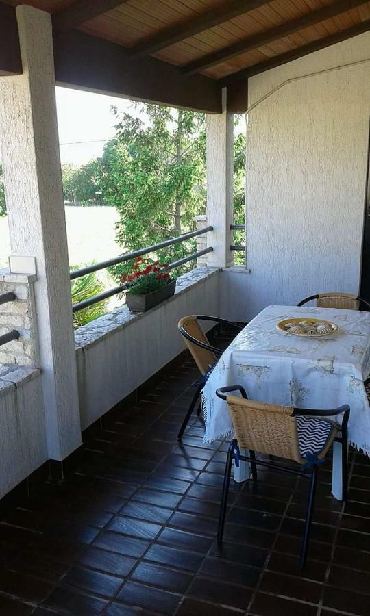 Apartment Tijano Krnica Εξωτερικό φωτογραφία