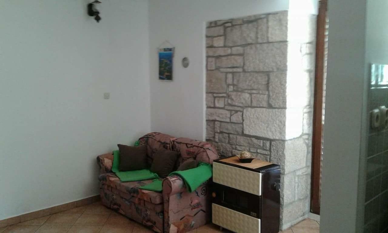 Apartment Tijano Krnica Εξωτερικό φωτογραφία